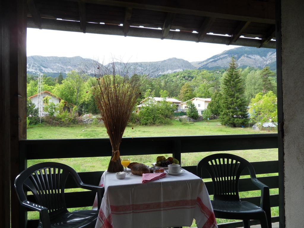 Hotel Du Verdon Beauvezer Δωμάτιο φωτογραφία